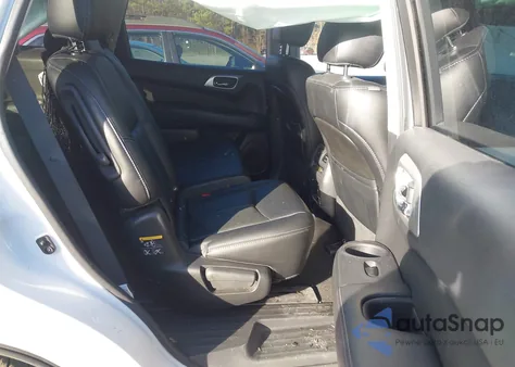 2015 Nissan Pathfinder Platinum z USA, uszkodzony, nr VIN 5N1AR2MN6FC601718